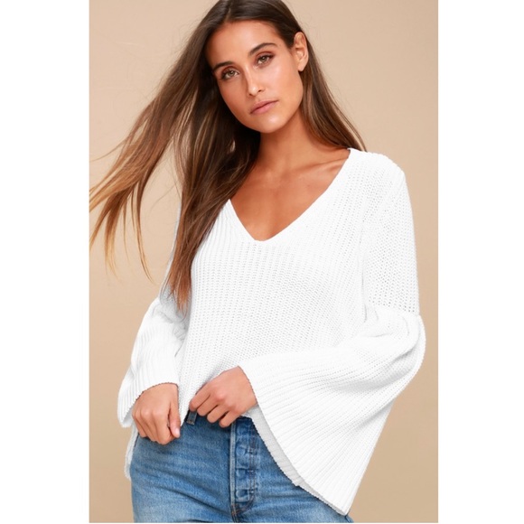 Free People Sweaters - NWT Free People Damsel White V Neck Sweater M
